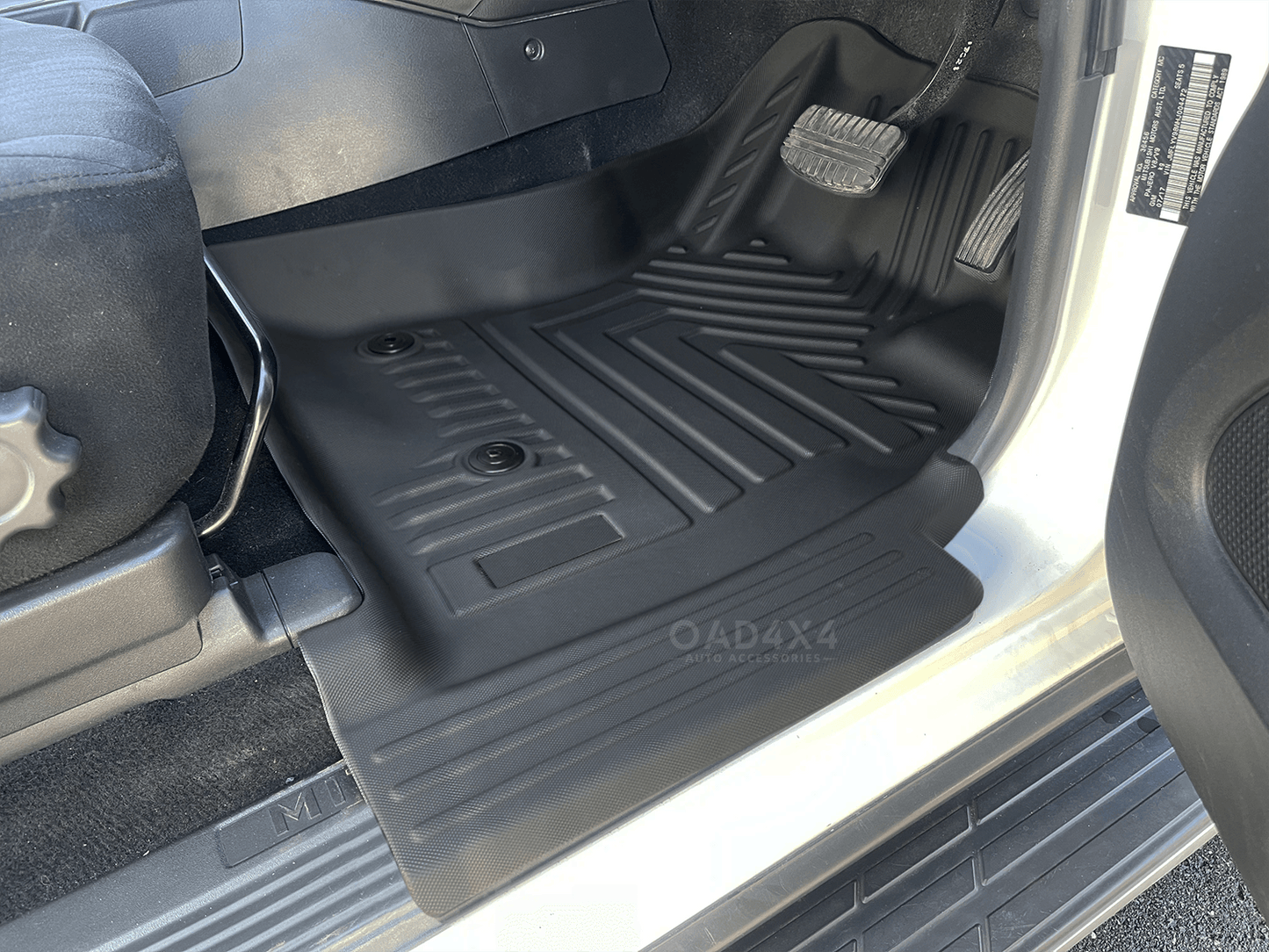 5D TPE Car Floor Mats for Mitsubishi Pajero 2000-2021