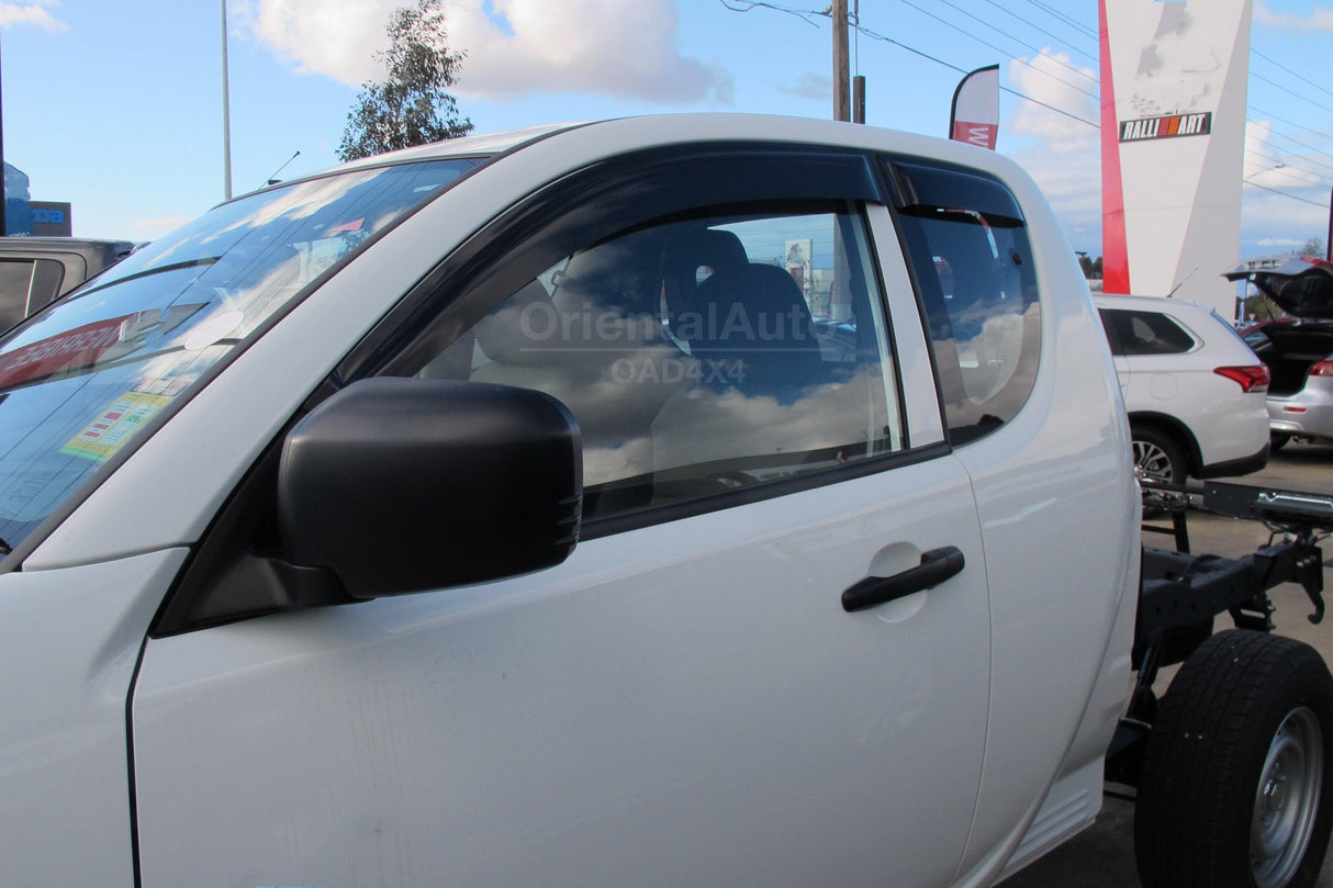 Bonnet Protector & Weather Shields for Weathershield for Mitsubishi Triton Extra Cab 2006-2015